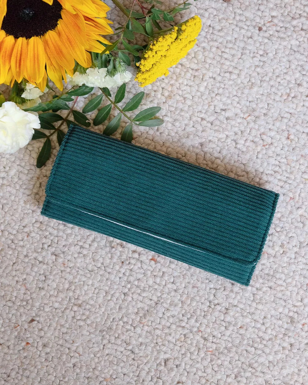 Pochette à bijoux Catherine velours côtelé vert