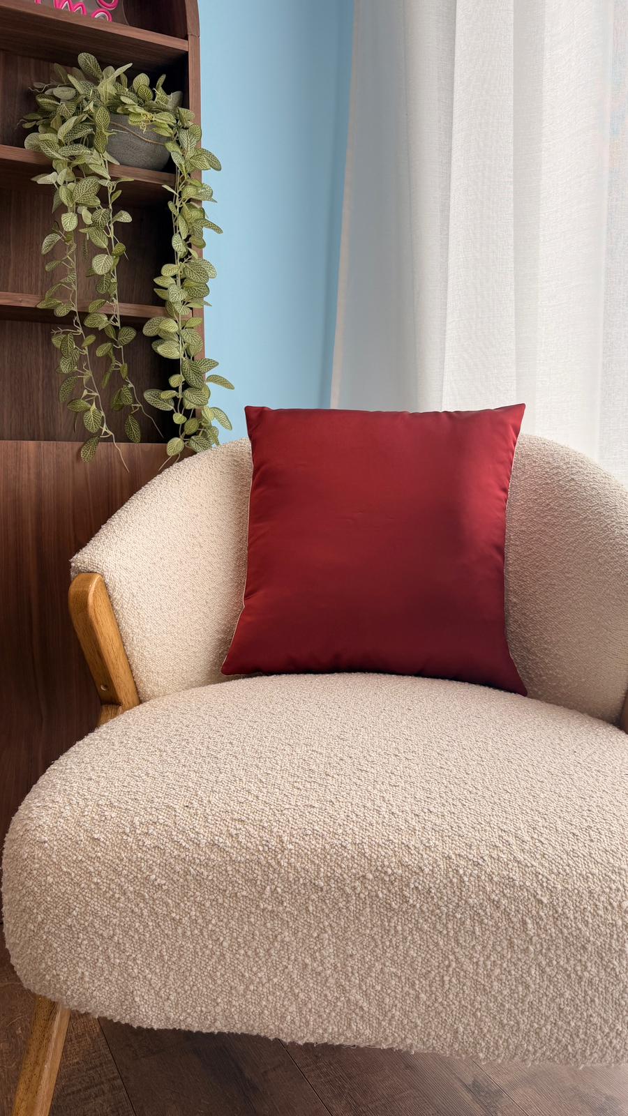 Coussin éléphant - dos rouge foncé